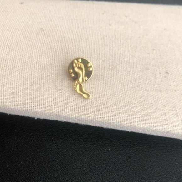Vintage Jewelry - Vintage Baby Steps Pin